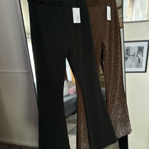 Calza flare con brillos